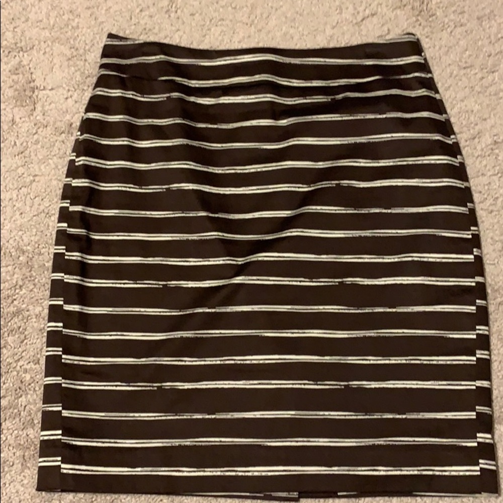 💥HP💥💕 Ann Taylor brown/cream striped skirt